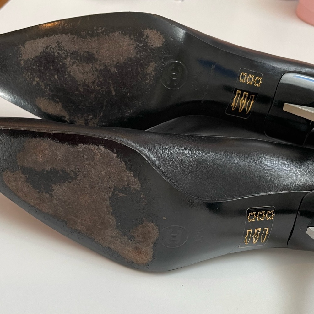 Chanel Black Leather Square Toe Kitten Heels Logo Vintage Size 7 - Picture 6 of 11